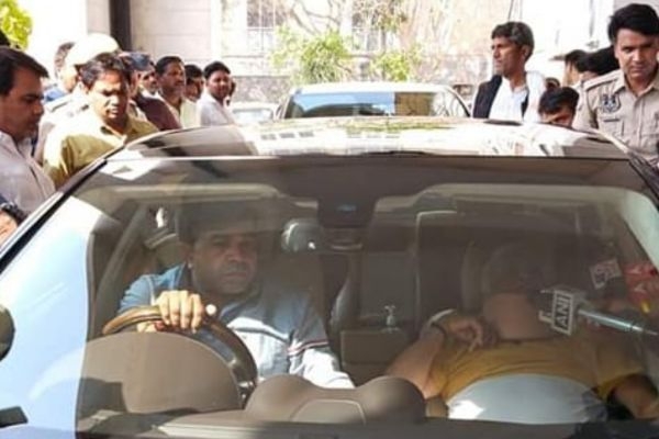 MP Kirodi Lal Meena left SMS Hospital, will get treatment in Delhi